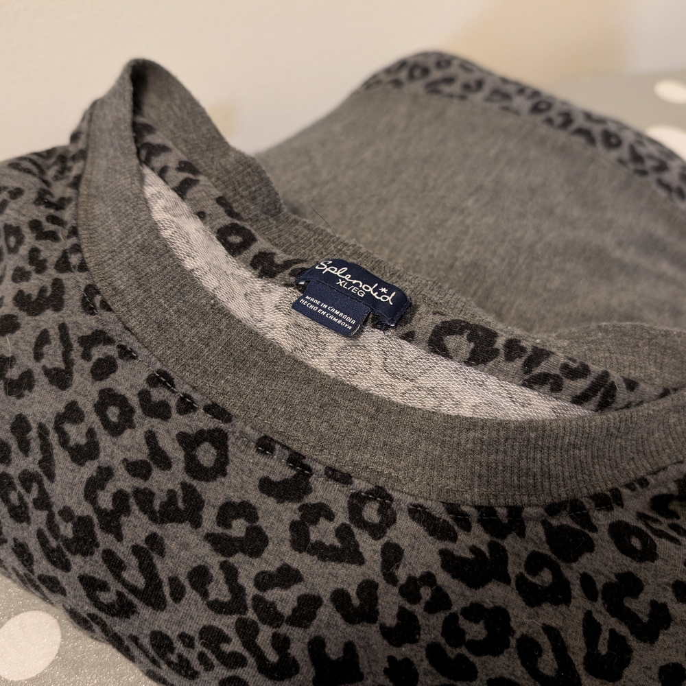 Splendid Gray & Black Animal Print 2-Piece Lounge Set - Size XL